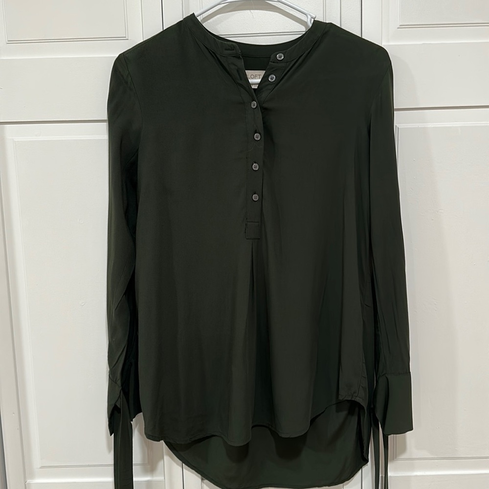 Women’s Loft olive green dress shirt size XXSP